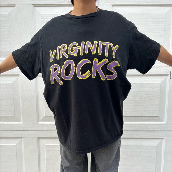 Bold ‘Virginity Rocks’ Tee 😉 - Picture 2 of 2